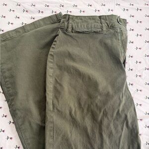 Women’s green pant